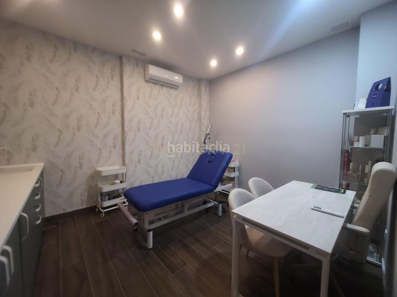 Foto 140bdc7c-ab17-4696-93fc-f6b429d28d68. Rent business premise in calle camilo josé cela in Fuengirola