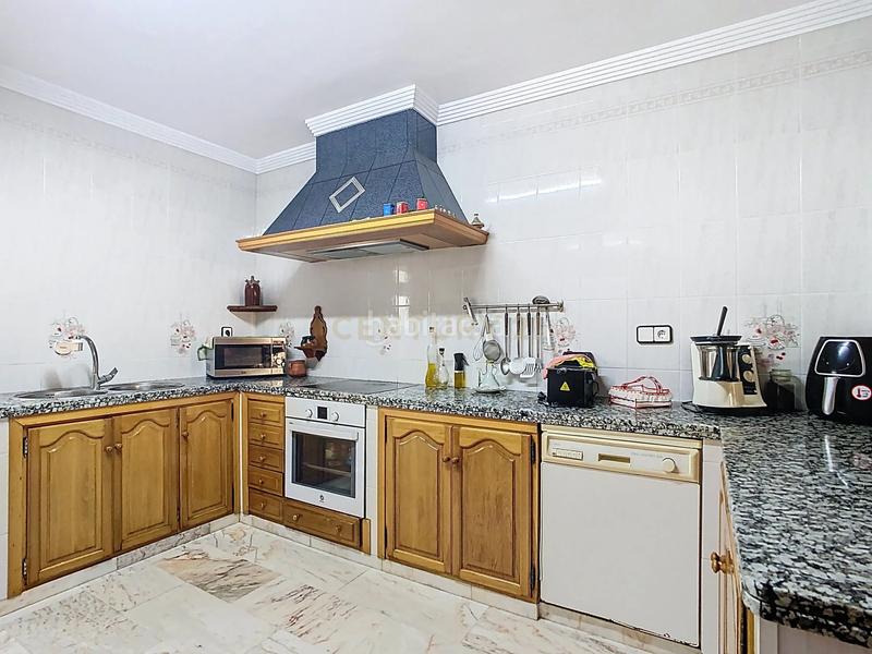 Foto f9f2971f-3f24-4afb-9e2d-aed5e8632d46. Casa a calle limonero a Arroyo de la Miel Benalmádena