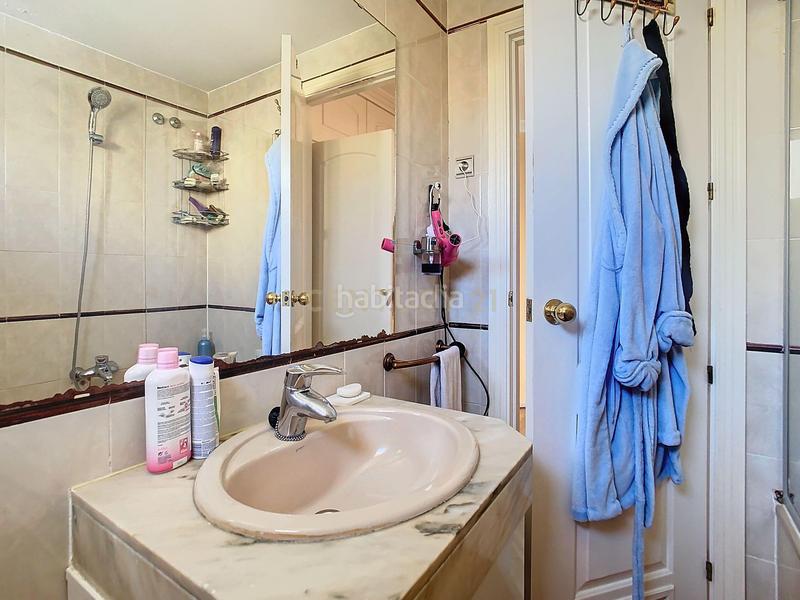 Foto cc620763-c54a-4f56-ae03-8f61bc35b55f. Apartamento en avenida de europa 3 piso en venta en Benalmádena