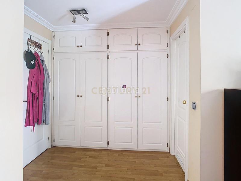 Foto e185e8be-a7ea-4a6e-810f-b2f0bfcb2318. Apartamento en avenida de europa 3 piso en venta en Benalmádena