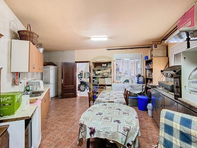 Foto 212a361b-dd48-4e48-9a3e-86ef29eeb6d3. Maison dans fuente nueva 28 dans Burgo (El)