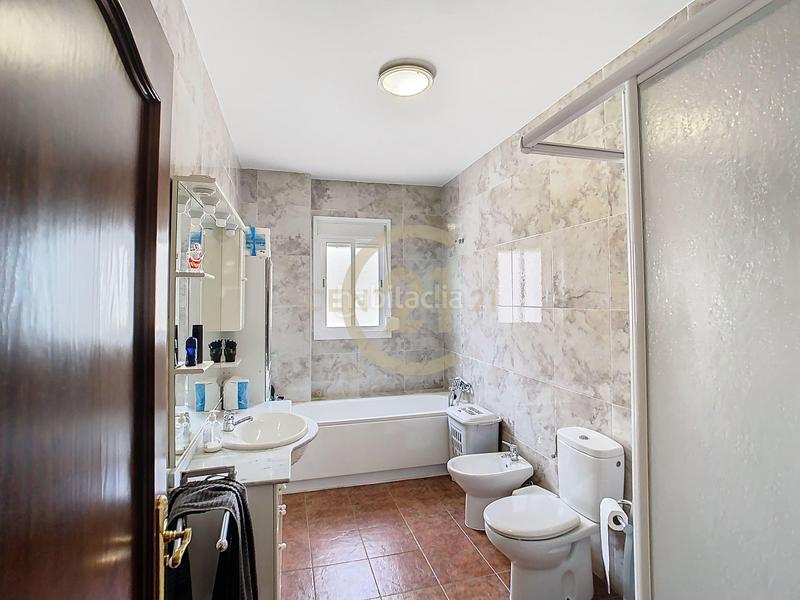 Foto 65414817-bdff-4adb-a7f6-b32059e0d1a8. Maison dans fuente nueva 28 dans Burgo (El)