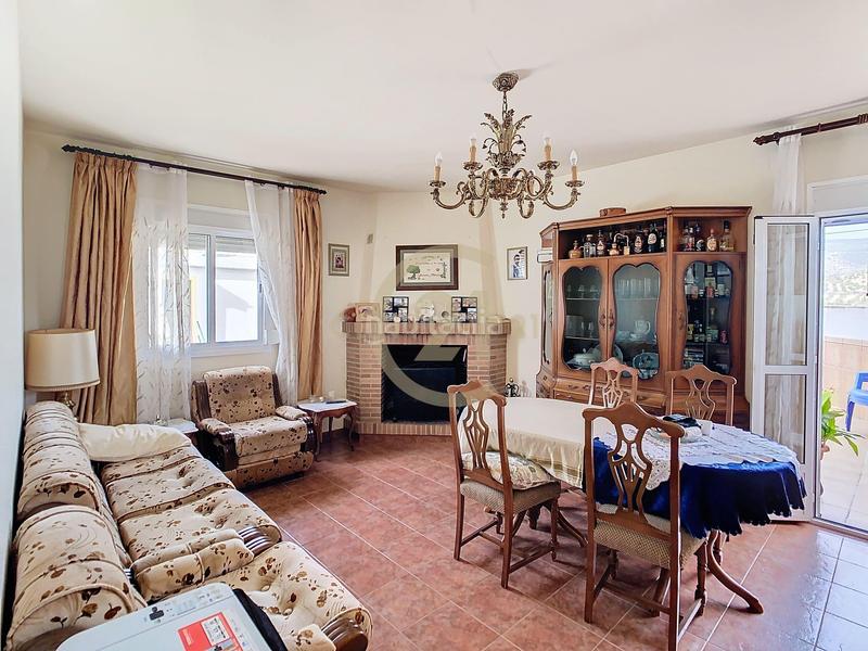 Foto 74600bf2-0051-4cf0-85af-d6a703320a10. Maison dans fuente nueva 28 dans Burgo (El)