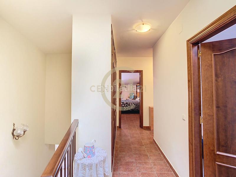 Foto a19ccc8e-bb4c-4a85-870b-ed7a1f289061. Maison dans fuente nueva 28 dans Burgo (El)