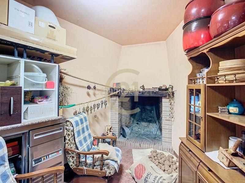 Foto f762bbcd-04a8-4296-8c81-7d185d18b182. Maison dans fuente nueva 28 dans Burgo (El)