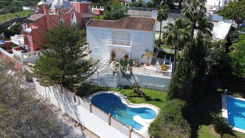 Foto c885db80-461b-4411-ab50-55c96c7122fe. Chalet dans avenida del cantábrico 9 dans Arroyo de la Miel Benalmádena