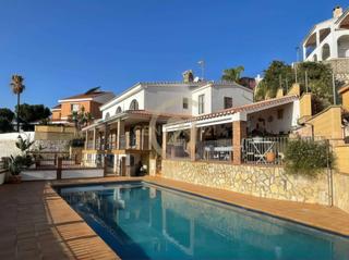 Casa a Aruba 3. Impresionante chalet en el atabal