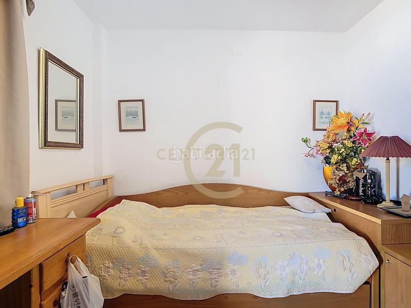 Foto 0c1b6987-a551-4da2-b287-0457c6d056ca. Semi detached house in av. carlota alessandri in Montemar Torremolinos