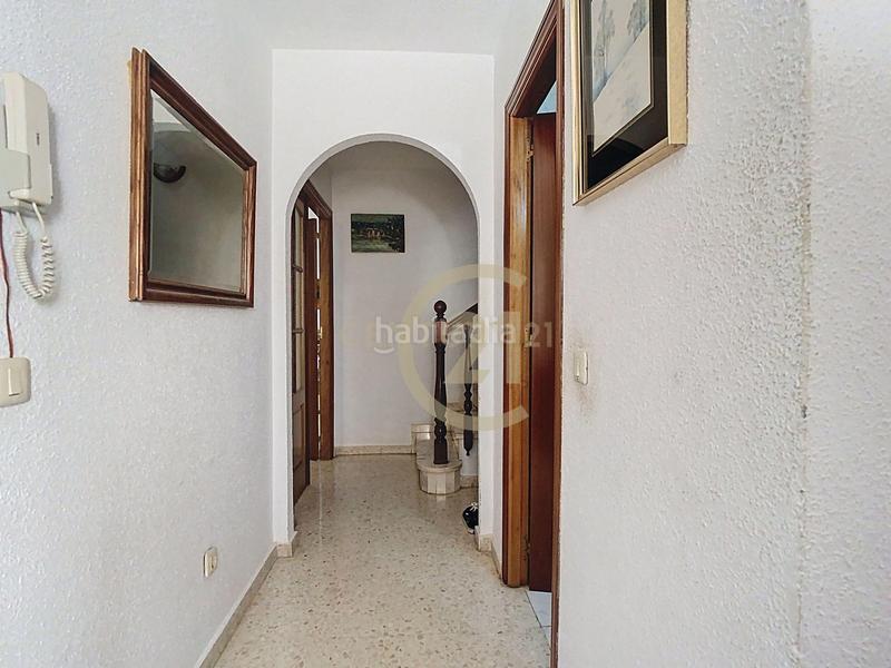 Foto 66a333c1-c3ad-4a1b-a138-57c28dbe8c02. Semi detached house in av. carlota alessandri in Montemar Torremolinos