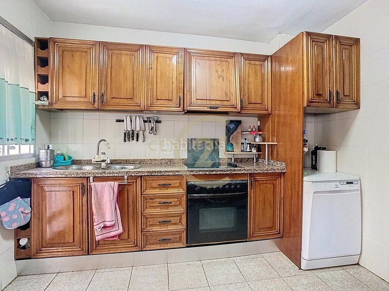 Foto 808334df-77fa-42f2-a382-46540ee1253a. Semi detached house in av. carlota alessandri in Montemar Torremolinos