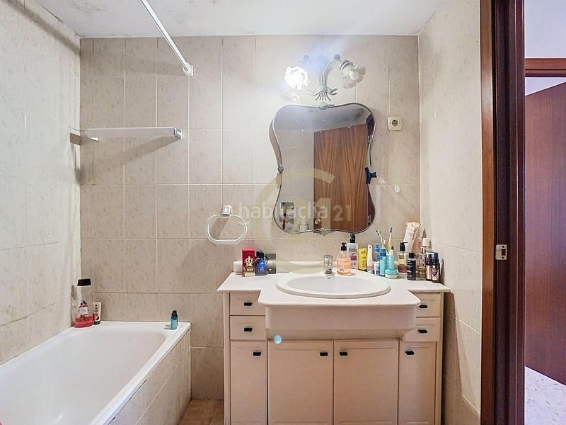 Foto ca05da10-3d96-41de-b48a-93e89f4670c1. Semi detached house in av. carlota alessandri in Montemar Torremolinos