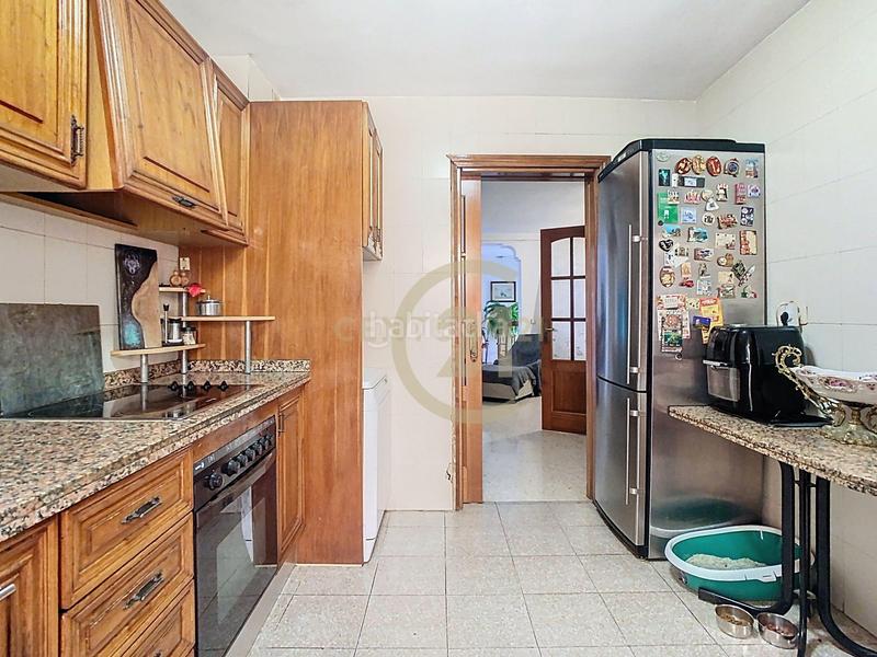 Foto dd097ede-f54a-4fb9-95f6-ae6a405c226e. Semi detached house in av. carlota alessandri in Montemar Torremolinos