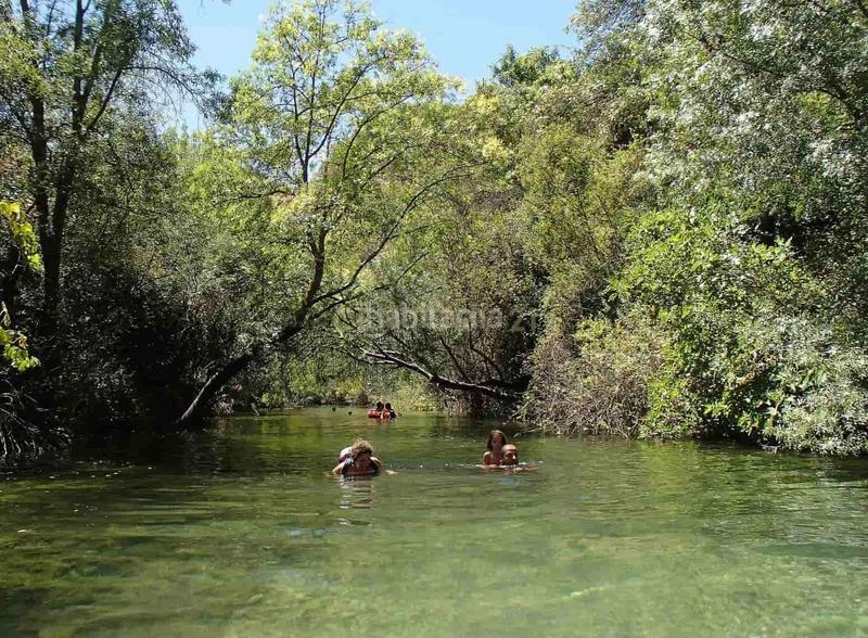 Foto 5c3d2d22-31cd-4e1d-9537-d08cb58025e4. Maison dans callejón de la fabrica 8 dans Burgo (El)