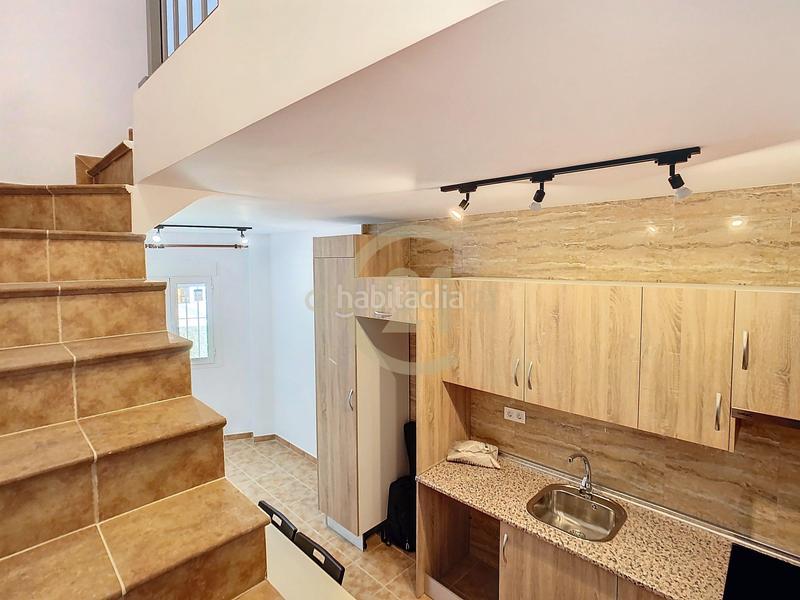 Foto cd431ae8-1bfa-4f5a-ab21-0dae0c5fc290. Maison dans callejón de la fabrica 8 dans Burgo (El)