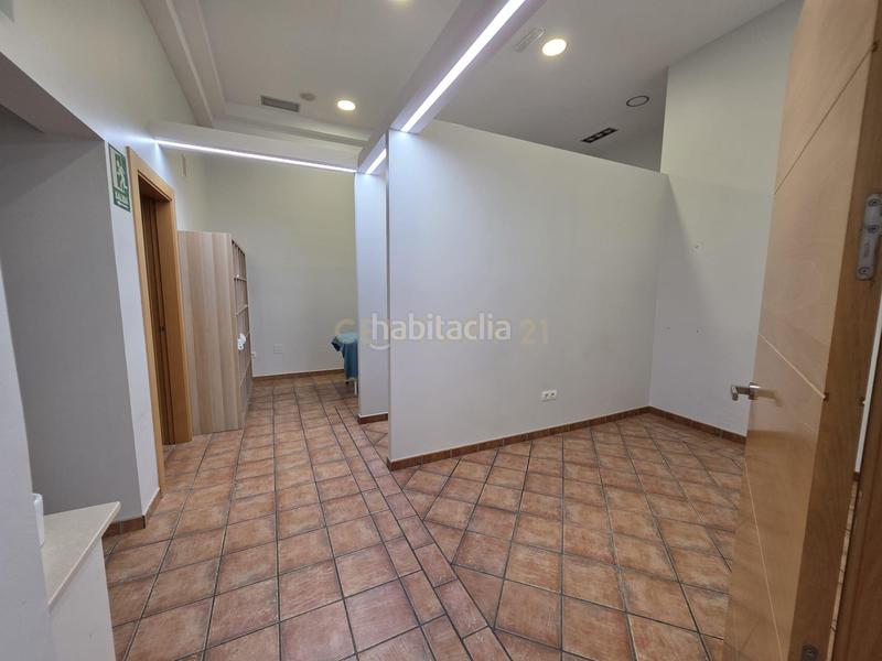 Foto 22f7fdd7-ebbd-42b2-9ada-c2ac4b40d7b3. Location local commercial dans avenida inmaculada concepción dans Benalmádena