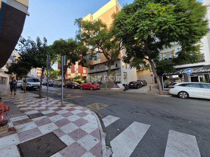 Foto 48324dd4-9dc4-4c4f-8c1e-70da101f0f89. Location local commercial dans avenida inmaculada concepción dans Benalmádena