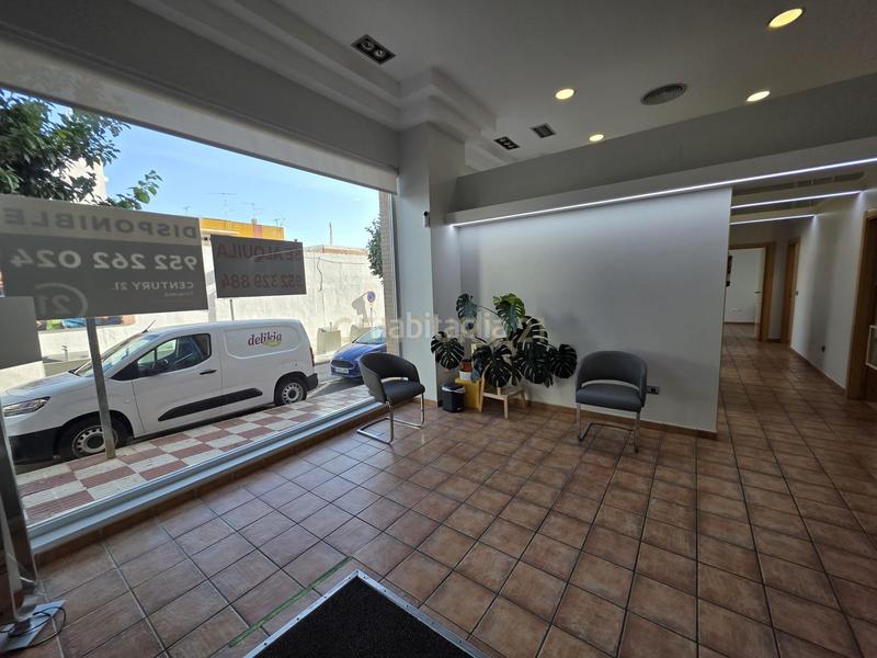 Foto 4dcbc8c2-88ae-4b17-97d9-108013f4f4e9. Location local commercial dans avenida inmaculada concepción dans Benalmádena