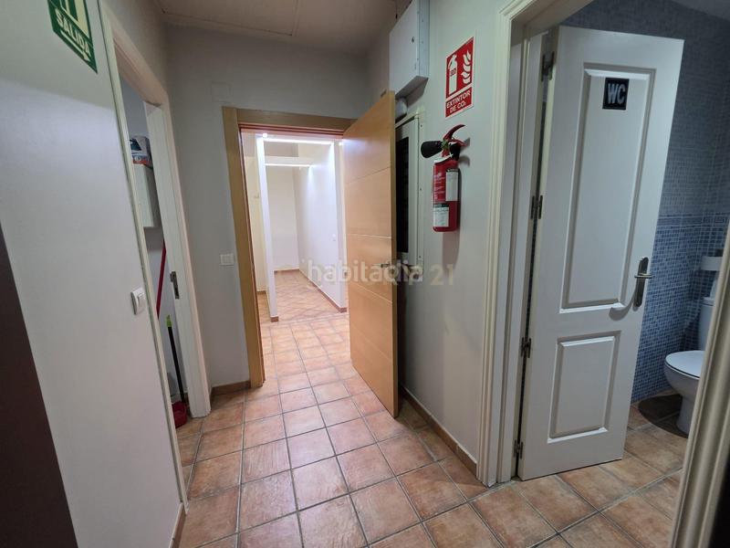 Foto af9841ac-d2a4-49a8-93e6-7ef4d15e7553. Location local commercial dans avenida inmaculada concepción dans Benalmádena