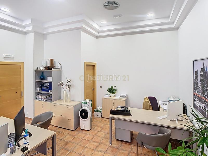 Foto dccebf46-636e-4aef-b09a-7ab52234e9ba. Location local commercial dans avenida inmaculada concepción dans Benalmádena