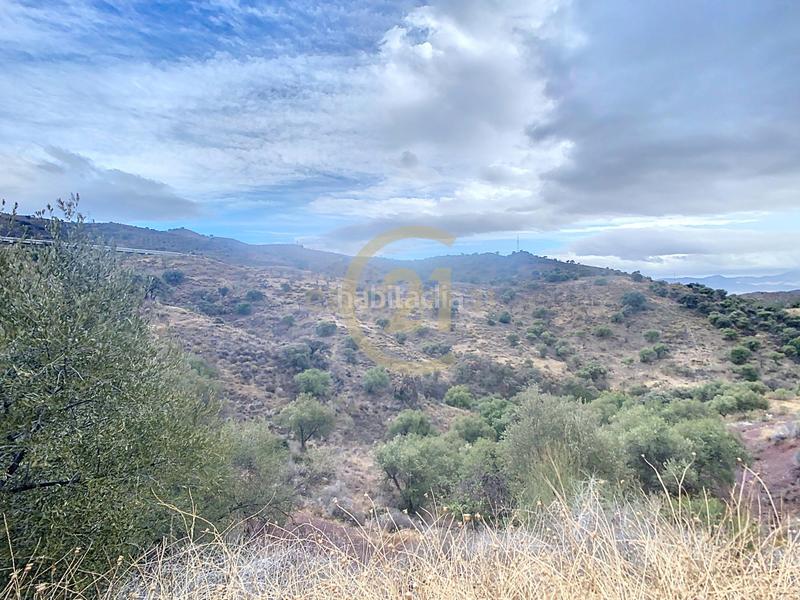 Foto 1b96b173-ea04-454d-9a71-4f2c0e762bcf. Casa in poligono in El Cortijuelo Málaga