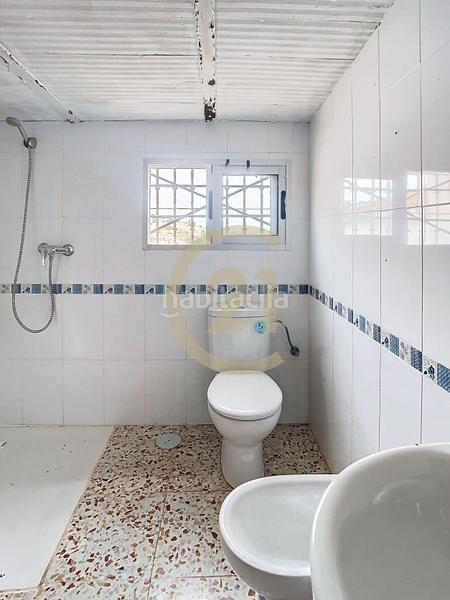 Foto 58a546cb-8b39-42b0-8e9f-f3613014b634. Casa in poligono in El Cortijuelo Málaga