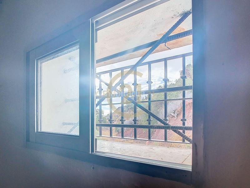 Foto ab3d351a-2896-4514-80d9-8f52a61a098b. Casa in poligono in El Cortijuelo Málaga