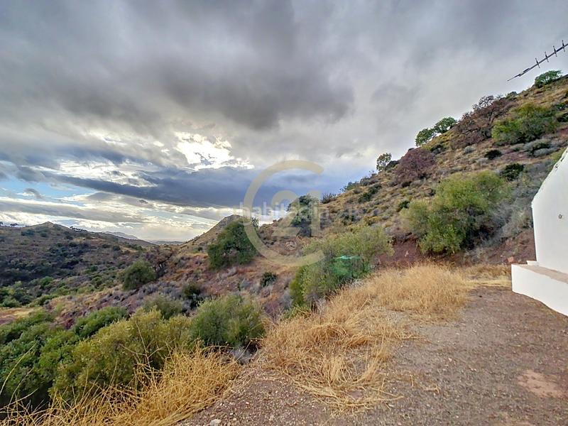 Foto b164beb4-ab86-43a6-b746-70529d7c231e. Casa in poligono in El Cortijuelo Málaga