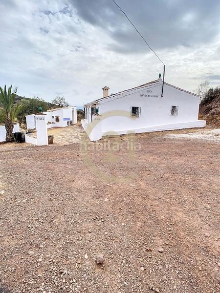 Foto d8717304-b77a-40cd-91dc-dcb91a40c5a8. Casa in poligono in El Cortijuelo Málaga