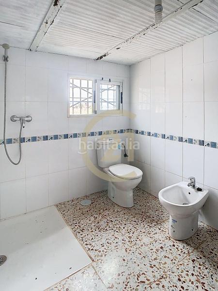 Foto e23ed5b5-11a6-4be5-90a1-50df85323187. Casa in poligono in El Cortijuelo Málaga