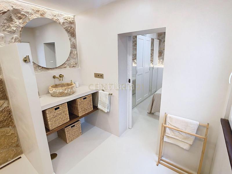 Foto bb708bc3-7027-4eab-aedf-01c9f70db453. Casa adosada en cl velarde 89benalmadena (málaga) casa adosada benalmadena en Benalmádena