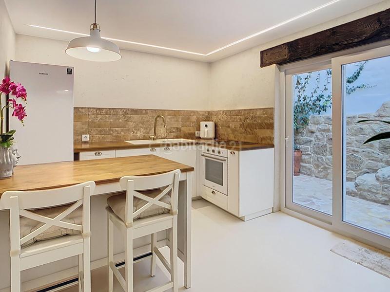 Foto c0041757-2c57-42f1-ae61-9ce9173ceb23. Casa adosada en cl velarde 89benalmadena (málaga) casa adosada benalmadena en Benalmádena