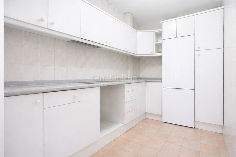 Foto 1ee1a403-4224-4943-8149-01a47df12c07. Casa adosada en av. las palmeras casa adosada en Parque de la Paloma Benalmádena