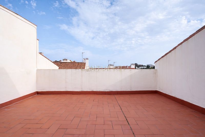 Foto 6e0cd3fb-ca10-49b9-bece-72ad5a8006f0. Casa adosada en av. las palmeras casa adosada en Parque de la Paloma Benalmádena