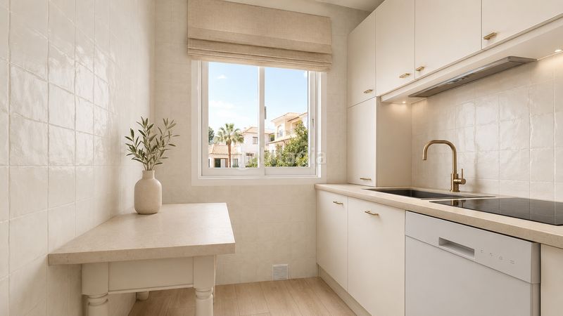 Foto 80fa961d-3961-4289-adaf-54436f7b892b. Casa adosada en av. las palmeras casa adosada en Parque de la Paloma Benalmádena