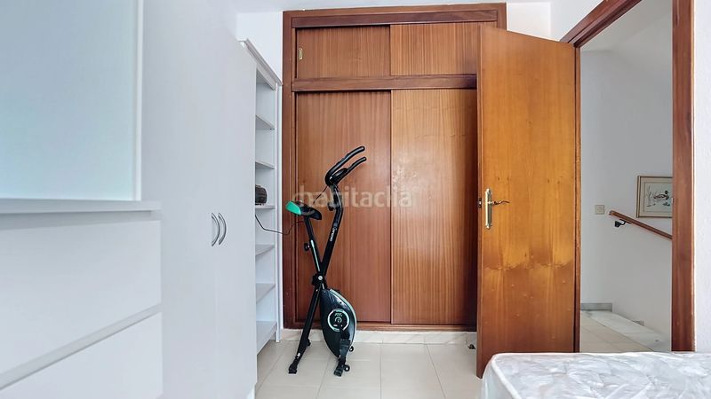 Foto b72bb274-a727-4cf7-9e82-4de12130fd5f. Casa adosada en av. las palmeras casa adosada en Parque de la Paloma Benalmádena