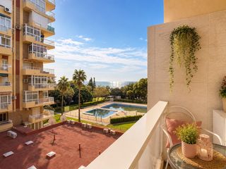 Studio in Av gamonal 4 edf. hercules benalmadena (málaga). Estudio con licencia turistica cerca del mar, benalmadena
