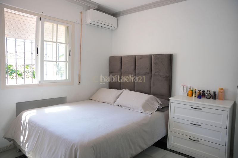 Foto 0d732e57-7222-44e4-8fe8-33309b94036b. Casa adossada amb piscina a Las Lomas de Río Verde Marbella