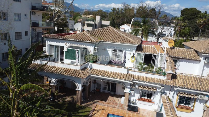 Foto 3b3cd054-387c-4300-96c0-0734f4725d15. Casa adossada amb piscina a Las Lomas de Río Verde Marbella