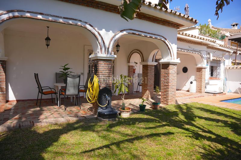 Foto 5a80fe49-e7f4-4f83-bfeb-6493af129fbb. Casa adossada amb piscina a Las Lomas de Río Verde Marbella