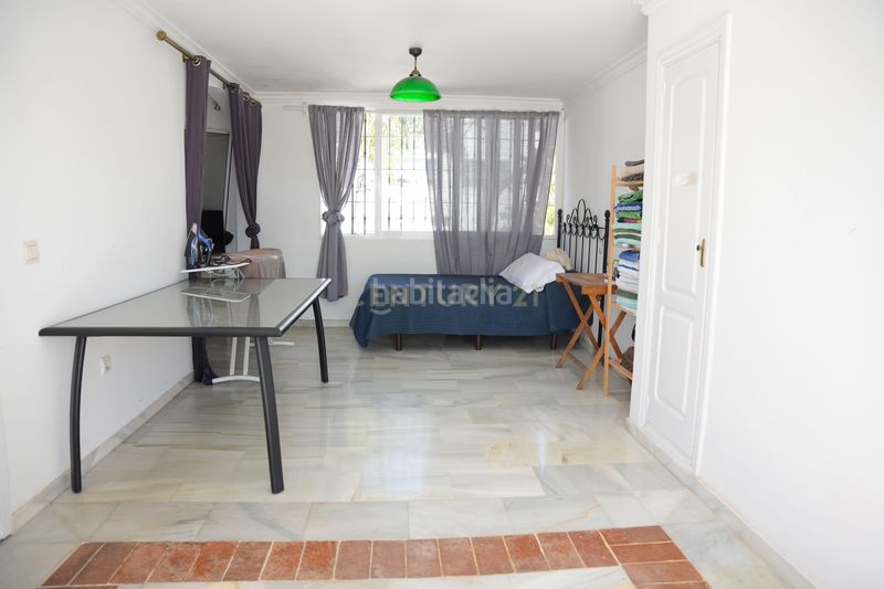 Foto 9e6dd808-c303-4e78-9907-8b6143904594. Casa adossada amb piscina a Las Lomas de Río Verde Marbella