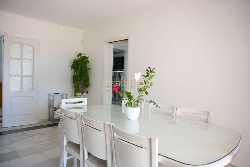 Foto a239158e-1ad8-40a3-8f2e-561552c1b9a5. Casa adossada amb piscina a Las Lomas de Río Verde Marbella