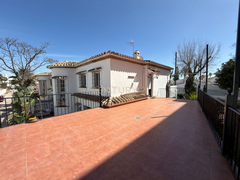 Foto c51d1db5-fe9e-42d4-a1e0-d81a33126d49. Casa adossada amb piscina a Las Lomas de Río Verde Marbella