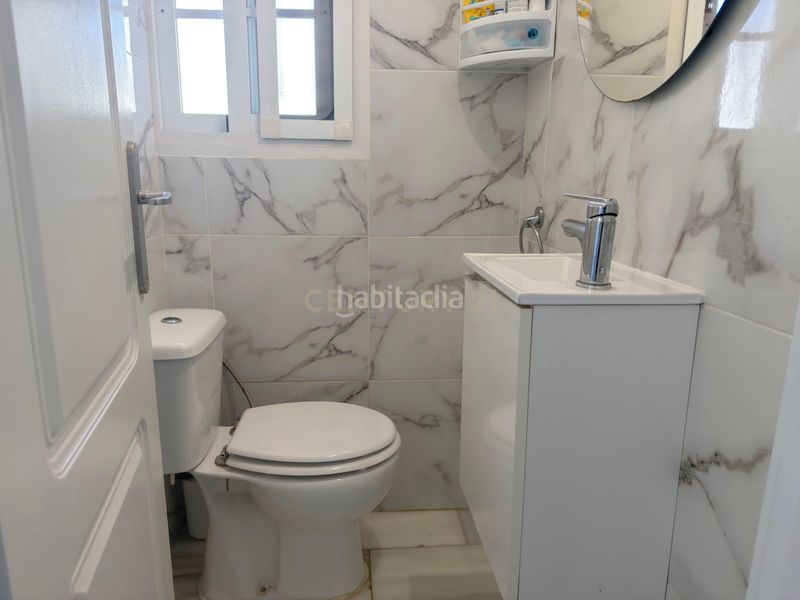 Foto dcb1ef18-3fa6-4aa5-acb7-42f14c7a1503. Casa adossada amb piscina a Las Lomas de Río Verde Marbella