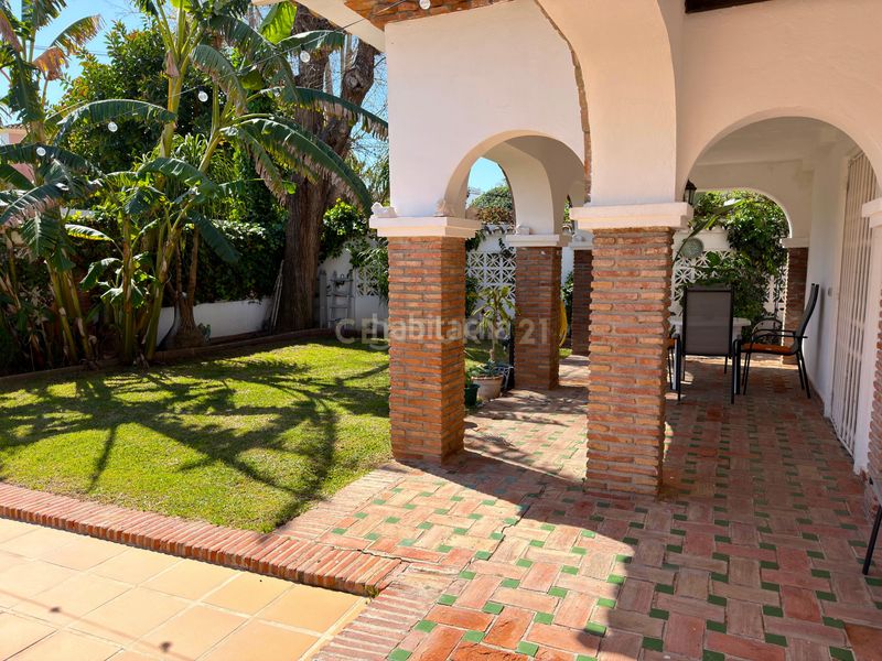 Foto e413b17a-1934-403a-9b7a-a06e8e1c1b1a. Casa adossada amb piscina a Las Lomas de Río Verde Marbella