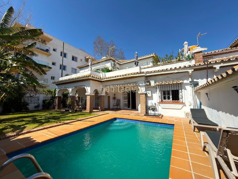 Foto e7513302-e86e-4326-ac5f-38710752137e. Casa adossada amb piscina a Las Lomas de Río Verde Marbella