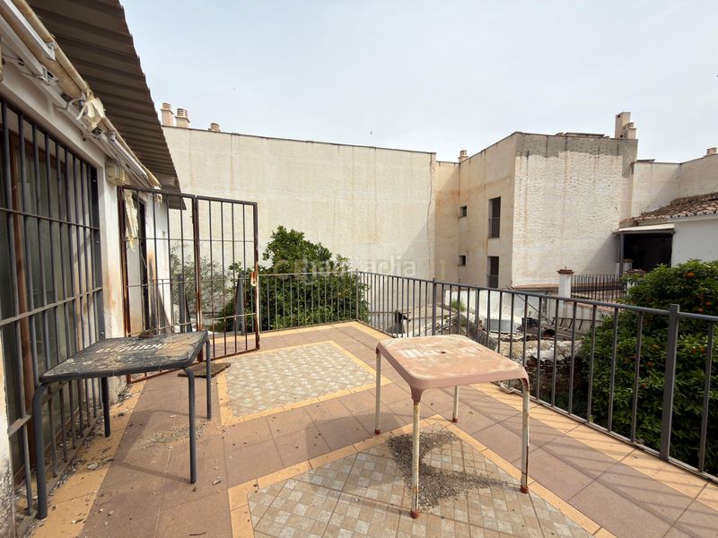 Foto 44aedcad-e1f5-41cf-affb-d76d5dcf98b9. Edifici a calle atrás a Álora