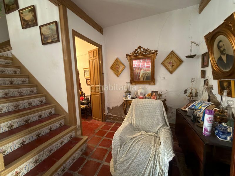 Foto 79261925-fc44-45e4-ac9d-309c39cff4c9. Edifici a calle atrás a Álora