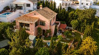 Casa a C. santander, 27, 29649 el faro, málaga, spain. Villa en mijas  520.000  calle santander, 27 el faro
