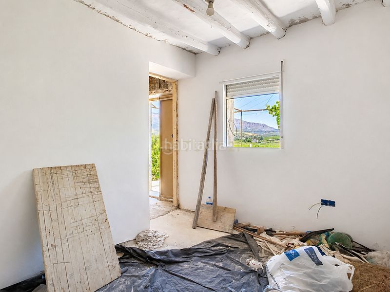 Foto b07ee317-4030-47f8-ae8c-dc119be2658d. House in diseminado poligono 25 in Álora