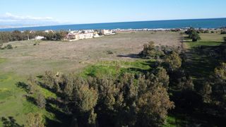 Terreny residencial  Cam. de la cizaña, 26, churriana, 29004 málaga, spain. Terreno urbanizable en venta en primera linea de playa,  la ciza